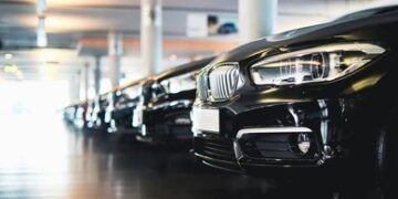 Големи губитоци во германската авто-индустрија: До 225.000 работни места на ризик до 2035 година