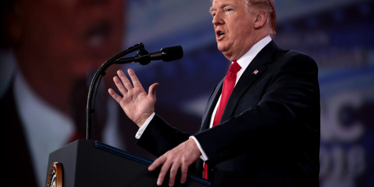 Трамп привремено ја стопира поморската операција „Проект Слобода“ по напредок во разговорите со Техеран