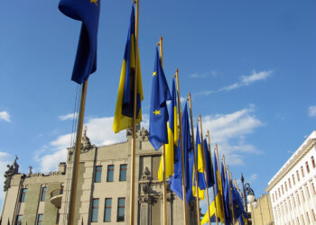 Москва: ЕУ ја изгуби неутралноста и затоа не е погодна за преговори за Украина
