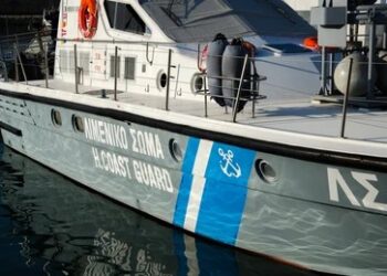 Грција отвори истрага за дрон со експлозив пронајден кај Лефкада