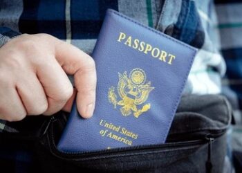 Родителите со големи долгови за алиментација во САД може да останат без пасош