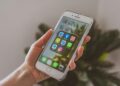 ЕУ подготвува нов закон: Ограничувања за TikTok, Instagram и други платформи поради ризици за младите