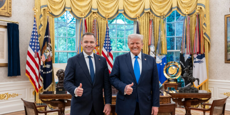 Трамп: САД ќе испратат уште 5.000 војници во Полска