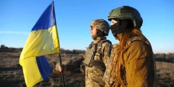 Првиот ден од тридневното примирје, меѓусебни обвинувања меѓу Москва и Киев за негово кршење: Украинскиот преговарач пристигна во САД