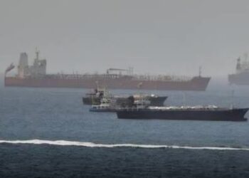(ВИДЕО) САД повторно го нападнаа Иран: Погодени воени цели кај Ормутскиот Теснец по заканата за целосна блокада