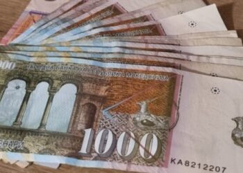 Просечната плата се доближи до 50.000 денари: Растат примањата, но дали расте и животниот стандард?