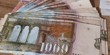 Просечната плата се доближи до 50.000 денари: Растат примањата, но дали расте и животниот стандард?