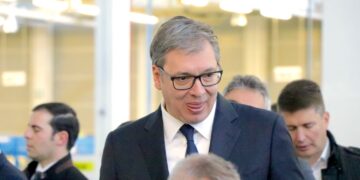 Вучиќ за можниот изборен пораз: Ќе им честитам, а потоа ќе им се смеам во лице и од притвор, и од затвор, и од гроб
