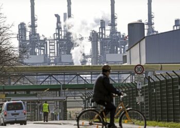 Европа очајно бара работници: Милиони слободни места, најмногу недостигаат техничари, возачи и оператори