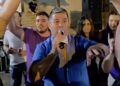 Младите од Овчарани, Леринско, запеаја македонски патриотски песни (ВИДЕО)