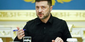 Зеленски подготвен да ја замрзне војната, но со црвена линија: Окупираните територии нема да ги признае за руски