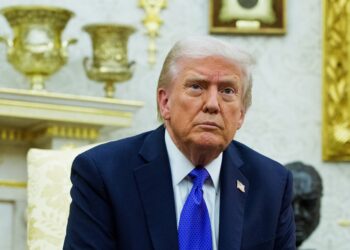 Трамп се закани со царини од 200 отсто за Русија и Украина