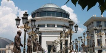 Бомба, два пиштола и 240 куршуми кај скопјанец – пронајден и клуч од мотор што се поврзува со убиство
